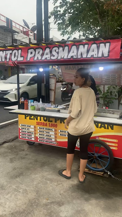 #shorts azillah | mama jajan pentol prasmanan