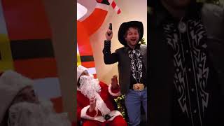 @joshdub scares @yeptheboys by shooting his gun in the air #funny #theboyz