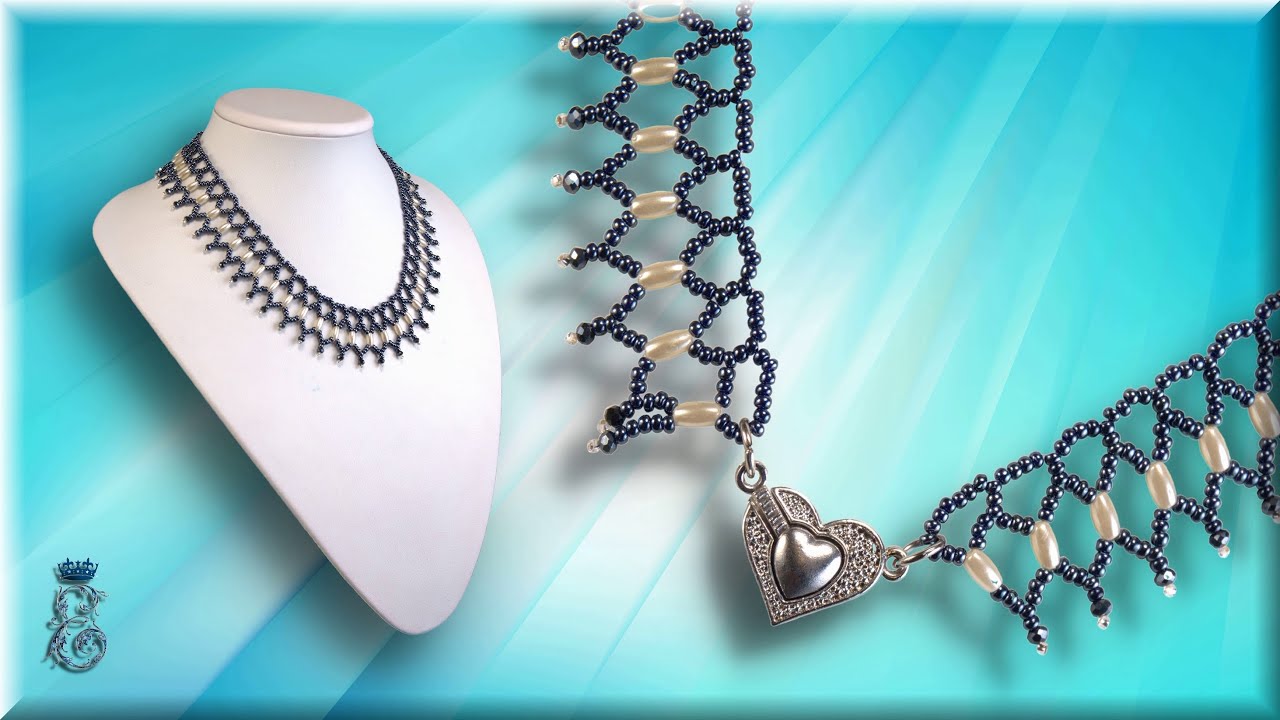 Фотография готового ожерелья Элейн из бисера или ключевого этапа работы