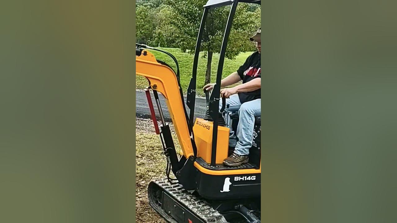 Groundhog BH14G MINI EXCAVATOR First Impression - YouTube