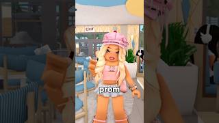 Whats she watching? #bloxburg #roblox #bloxburgrp #robloxmovie #welcometobloxburg #robloxrp #fyp