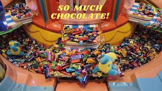 Winning Lots of Chocolate!! Candy Pusher JACKPOT!! BIG SWEET LAND   Fun Arcade Game screenshot 1