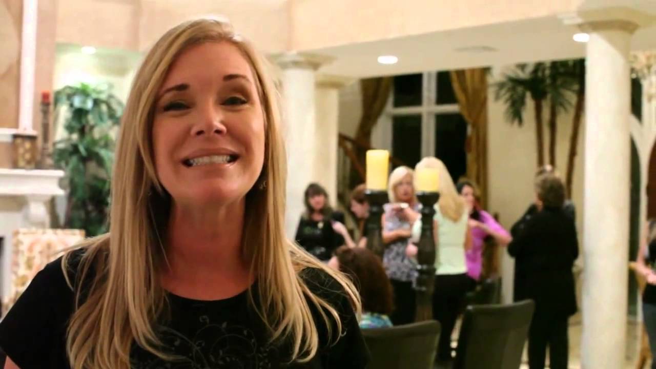 Body Wrap Party with the Ultimate Body Applicator