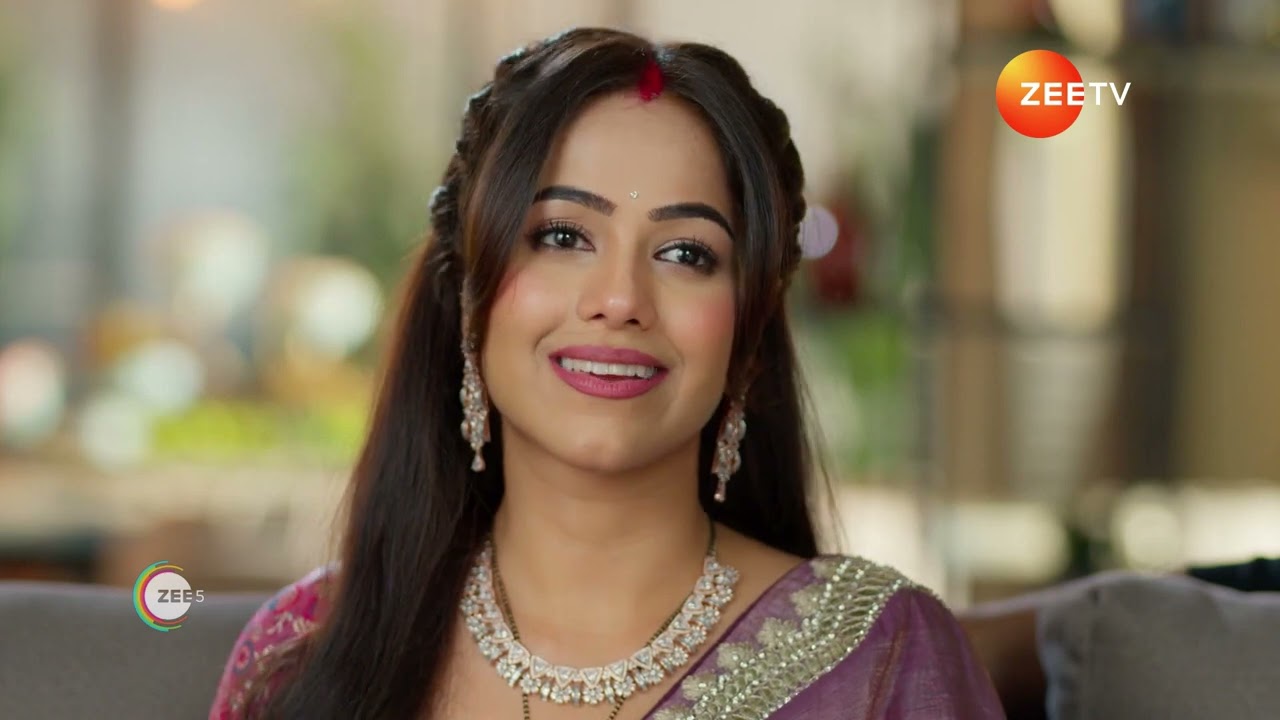 Vasudha | Sarika tries to humiliate Vasu.