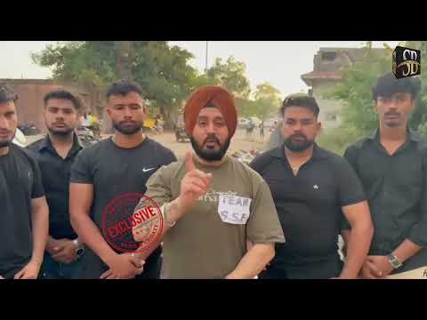 मंदिर के सामने और सड़क पर फैल रही गंदगी को लेकर SSF की टीम ने चलाया सफाई...See more