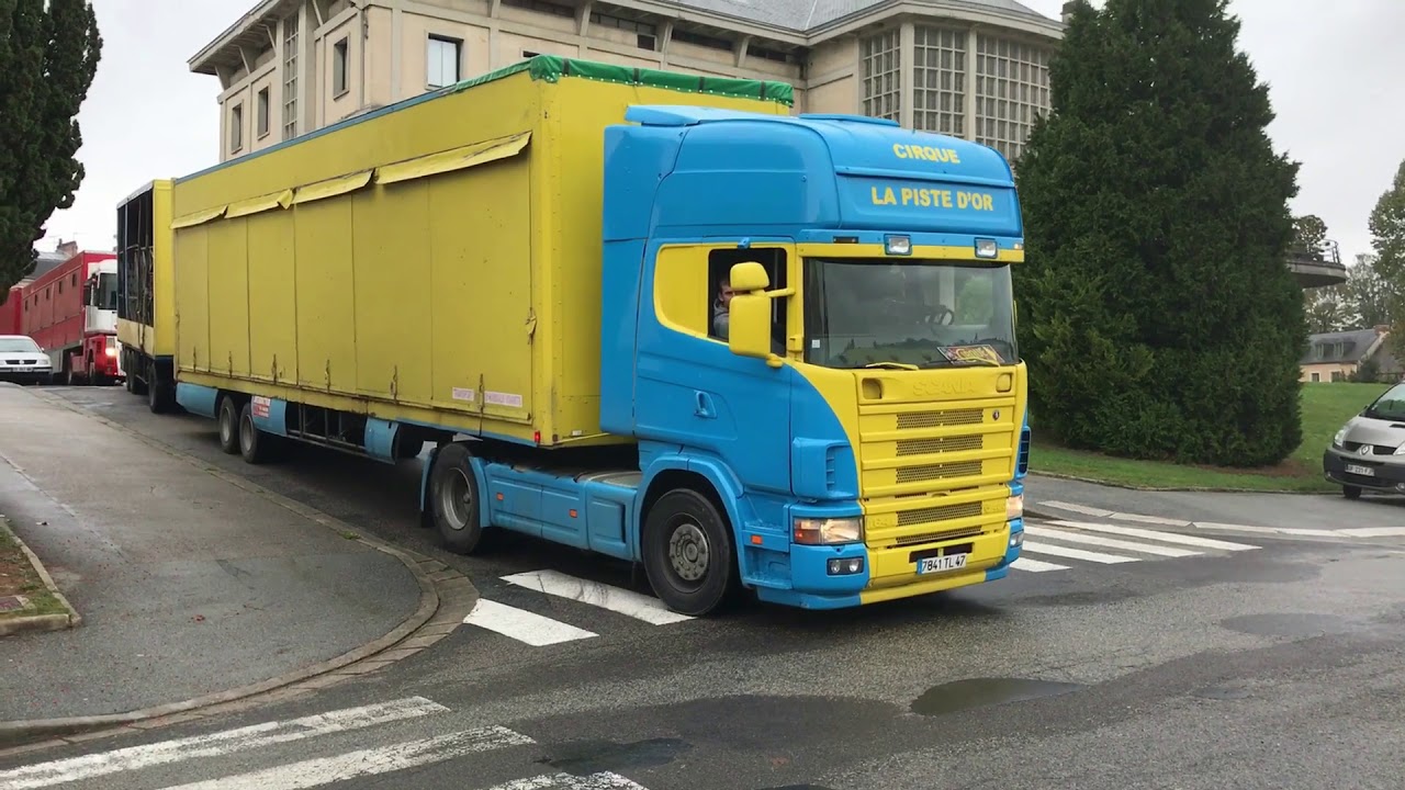 Arrivé du cirque La piste d’or à Argentan le lundi 23 octobre 2017