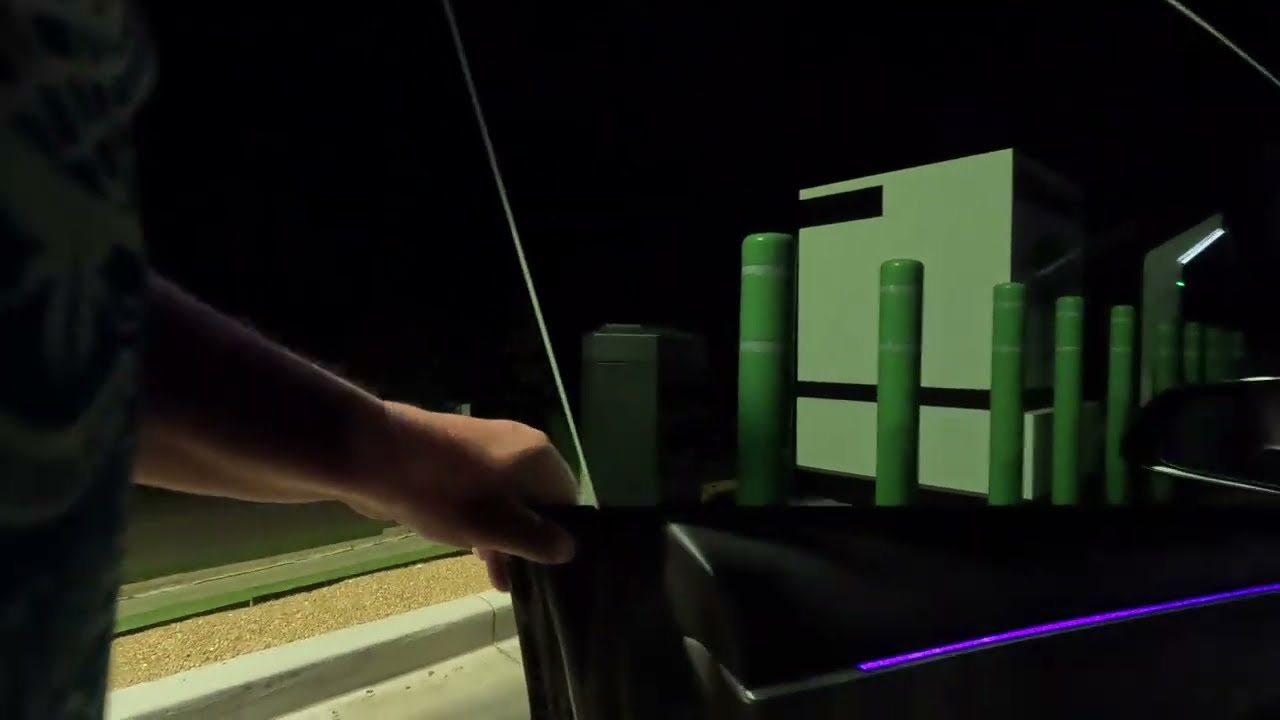 96% Free Fast Charger, CCS1 to Tesla EV Charging Adapter, OnCue, Edmond, Oklahoma, 25 June 2025, NGH