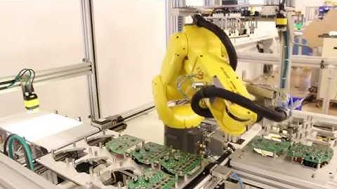 Simplimatic® Robotic Automation Cell - Electronic Pallet Transfer
