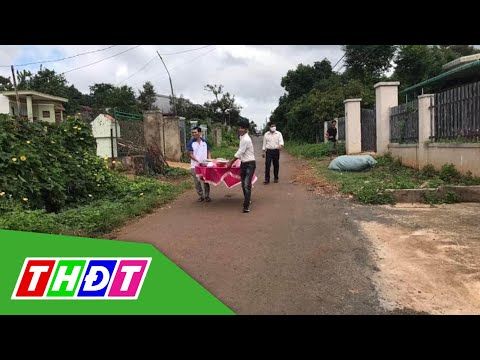 Video Hy hữu đám cưới mùa Covid: Mỗi nhà 1 bàn để gia chủ... - youtube