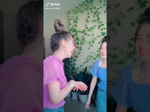 تيك توك جديد لانا ولين مابنمشي جنب لحيط نحنة بنمشي وسط الشارع