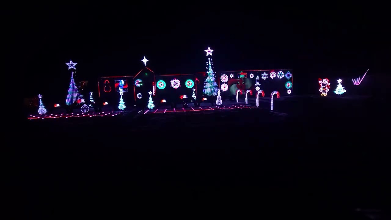 Small town Christmas 25