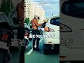 ゴミを捨てた車に、バイク運転手の静かな一手