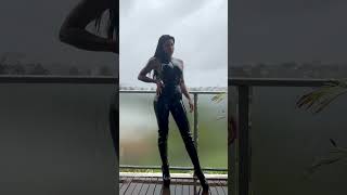 Rainy Days In Australia #Shinyfashion #Latexfashion #Leggings #Latexcatsuit