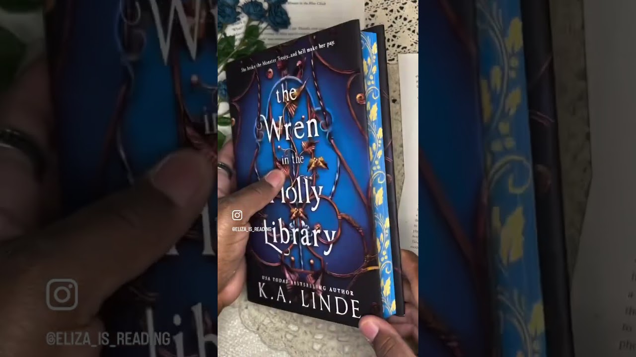 I love pretty books and sprayed edges. 