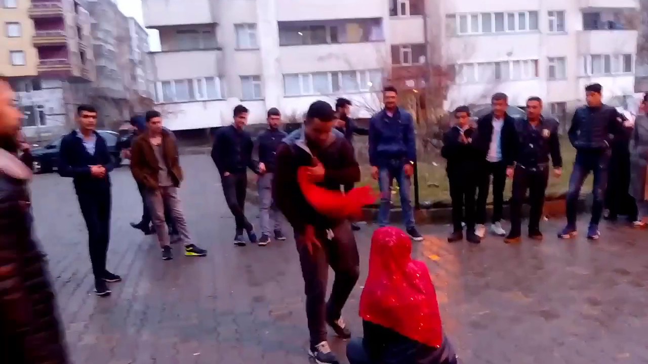 Ağrı Merkez Batıkent Gençlik Tulum Siz Cansınız