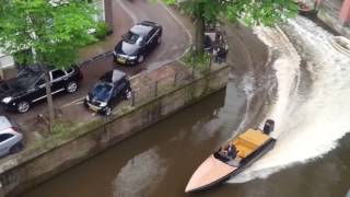 Car pursuit and gunshots in Amsterdam by grimchuck 7,987 views 7 years ago 24 seconds