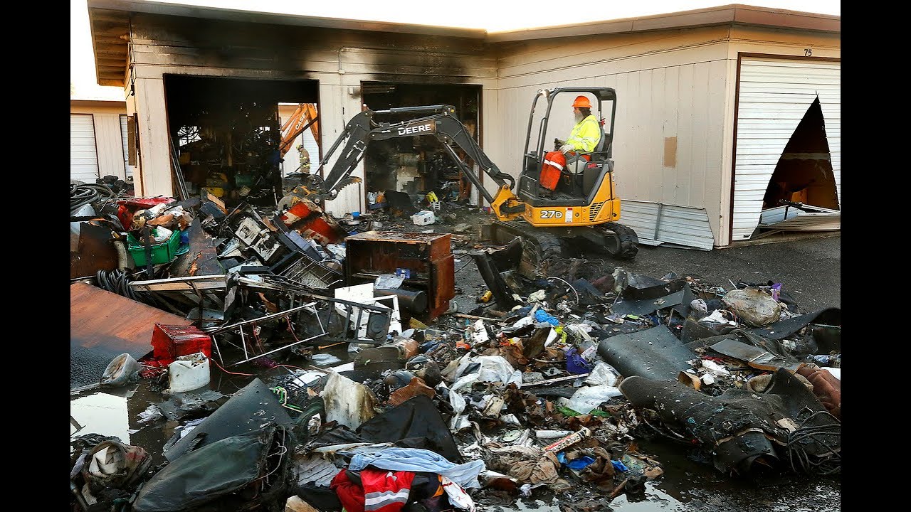 Fire damages storage units in Kennewick - YouTube