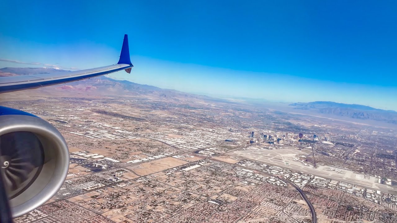 BEAUTIFUL SCENIC CLEAR DAY LANDING IN LAS VEGAS!! UNITED AIRLINES MAX 8 LANDING IN VEGAS!! W/ ATC!