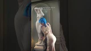 also can we address the dress bc GOD