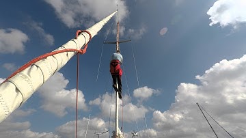 Climbing and descending the mast - single handed