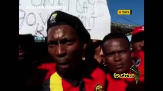 WE NEED A PAY RISE, Protesting miners in South Africa stop Ramaphosa May Day speech