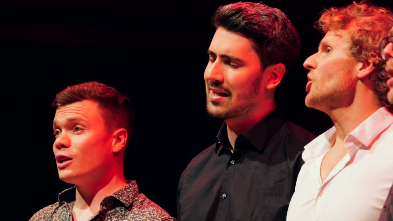 Nel blu dipinto di blu (Volare) - Five Gold Rings (@fivegoldrings8062)