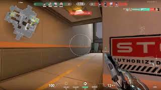 Cheating on valorant using a 4usd cheat 