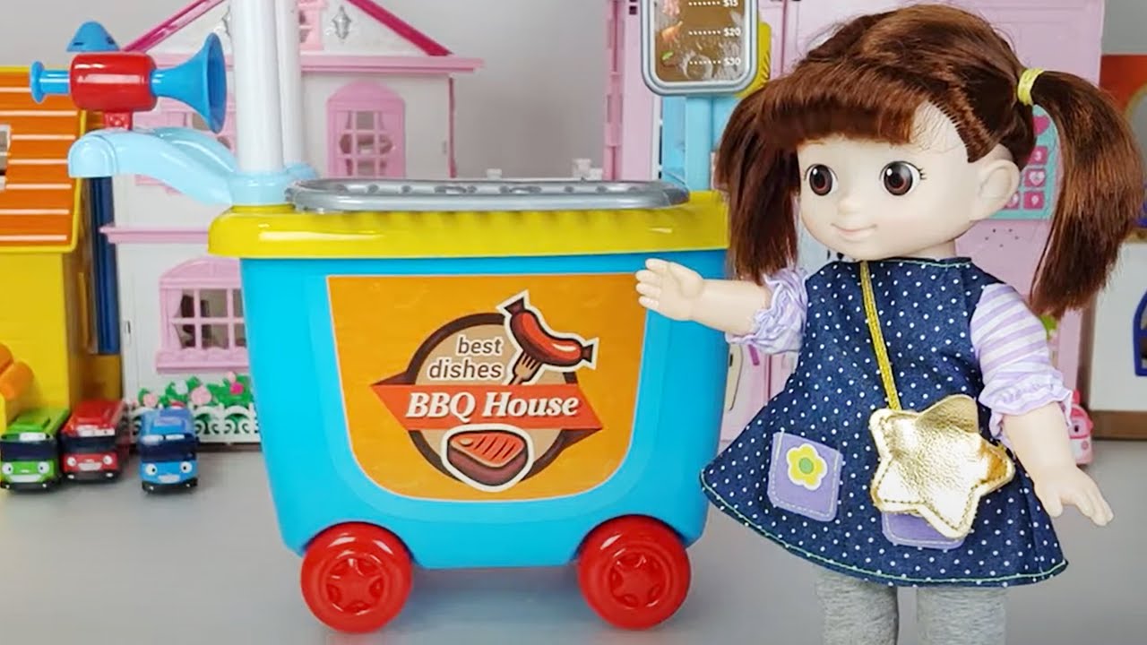 Hamburger cooking and Baby doll food car kitchen toys play - ToyMong TV 토이몽