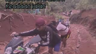 Hancur nya akses jalan raya cicomre.