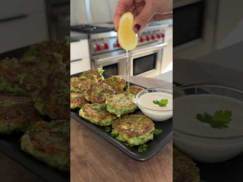 Cheesy broccoli fritters✨
