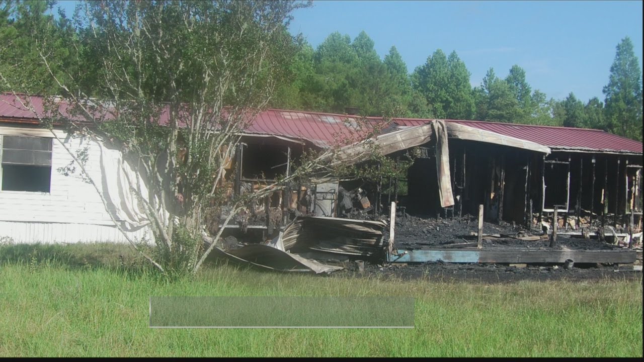 Wayne County house fire being investigated as arson - YouTube