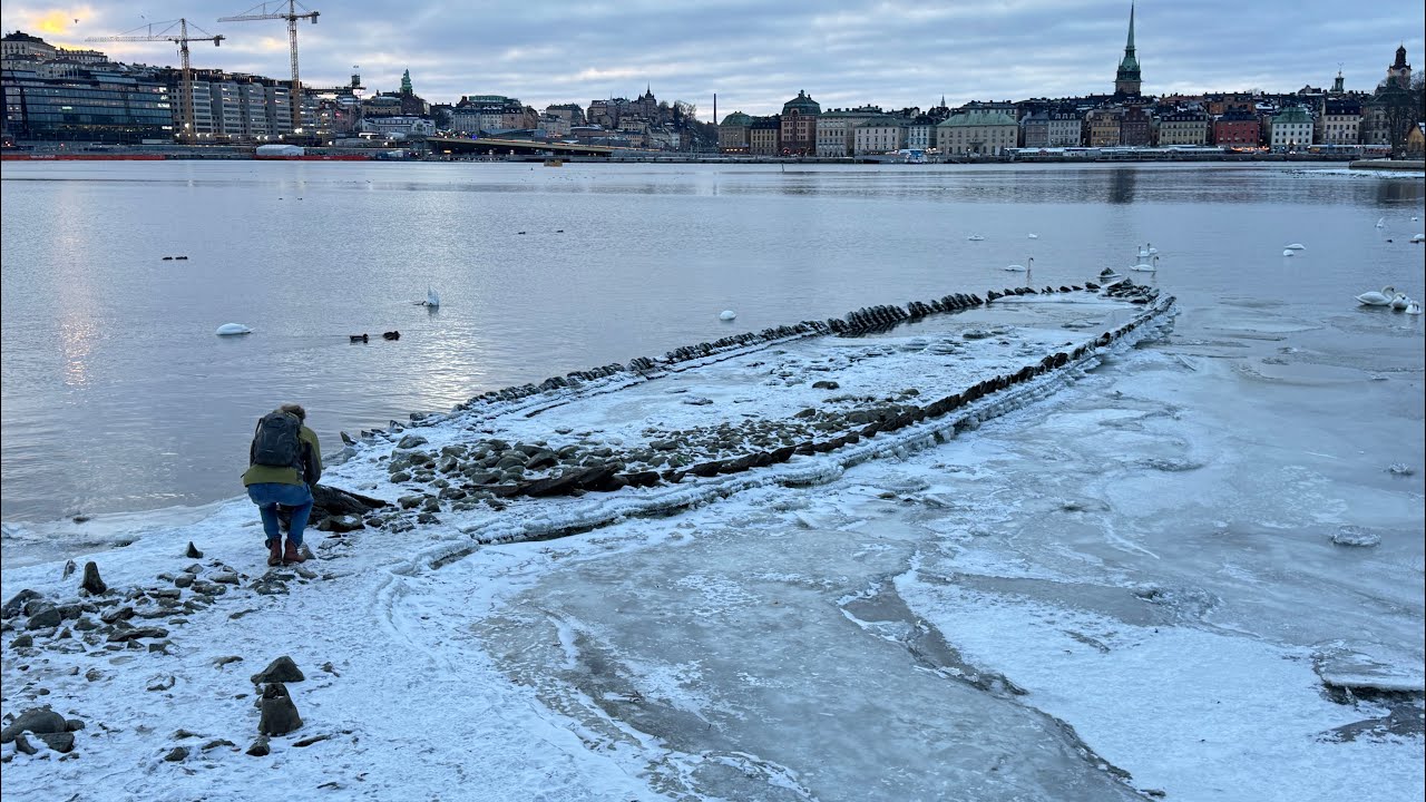 Skeppsvrak 1600-talet dök plötsligt upp mitt i Stockholm igen. Danish Shipwreck in Stockholm 