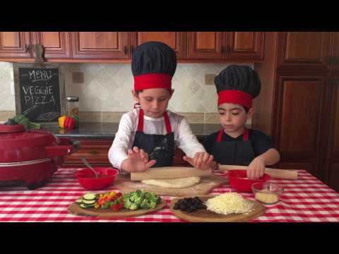 Video: How To Make Pizza For Kids