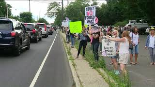 Long Island college students protest mandatory COVID-19 shots