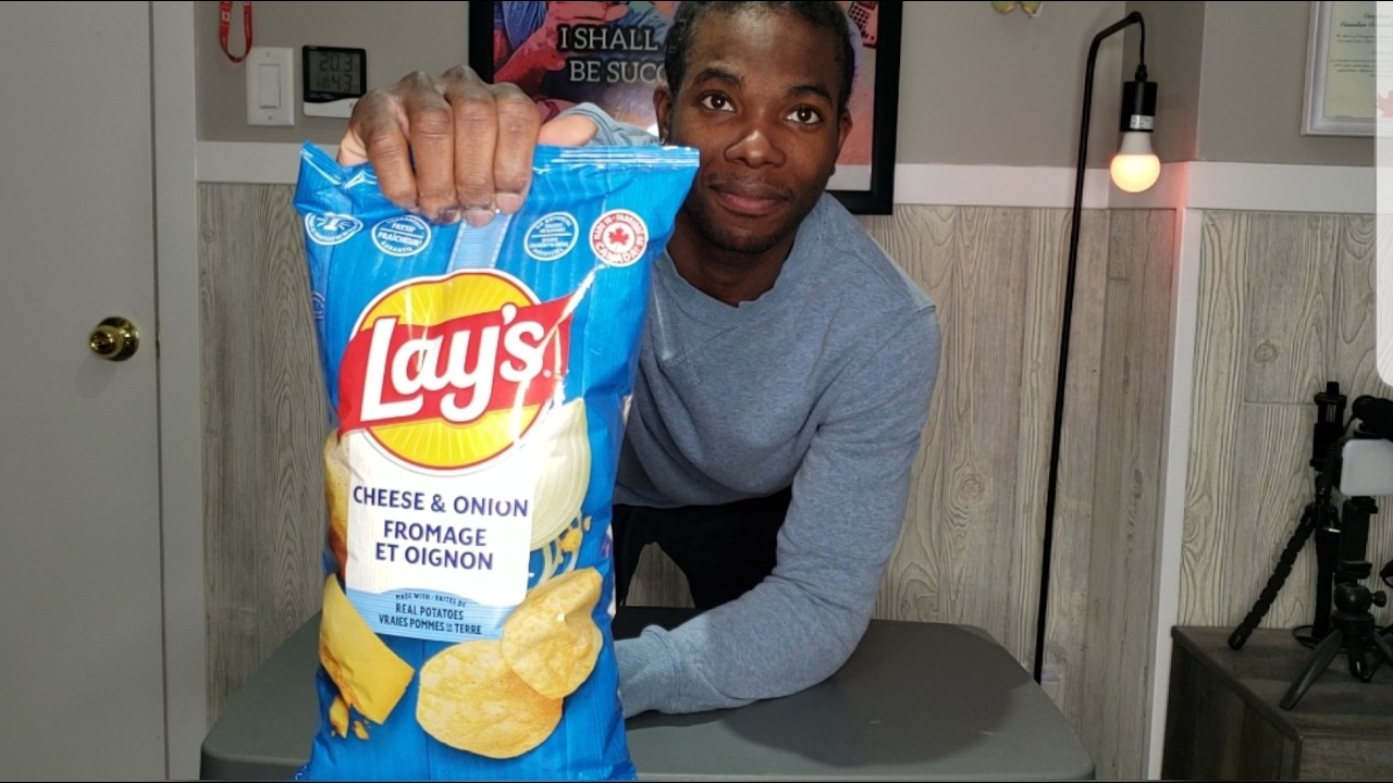 TRYING THE NEW REAL POTATO CHEESE & ONION LAYS AND RANKING IT