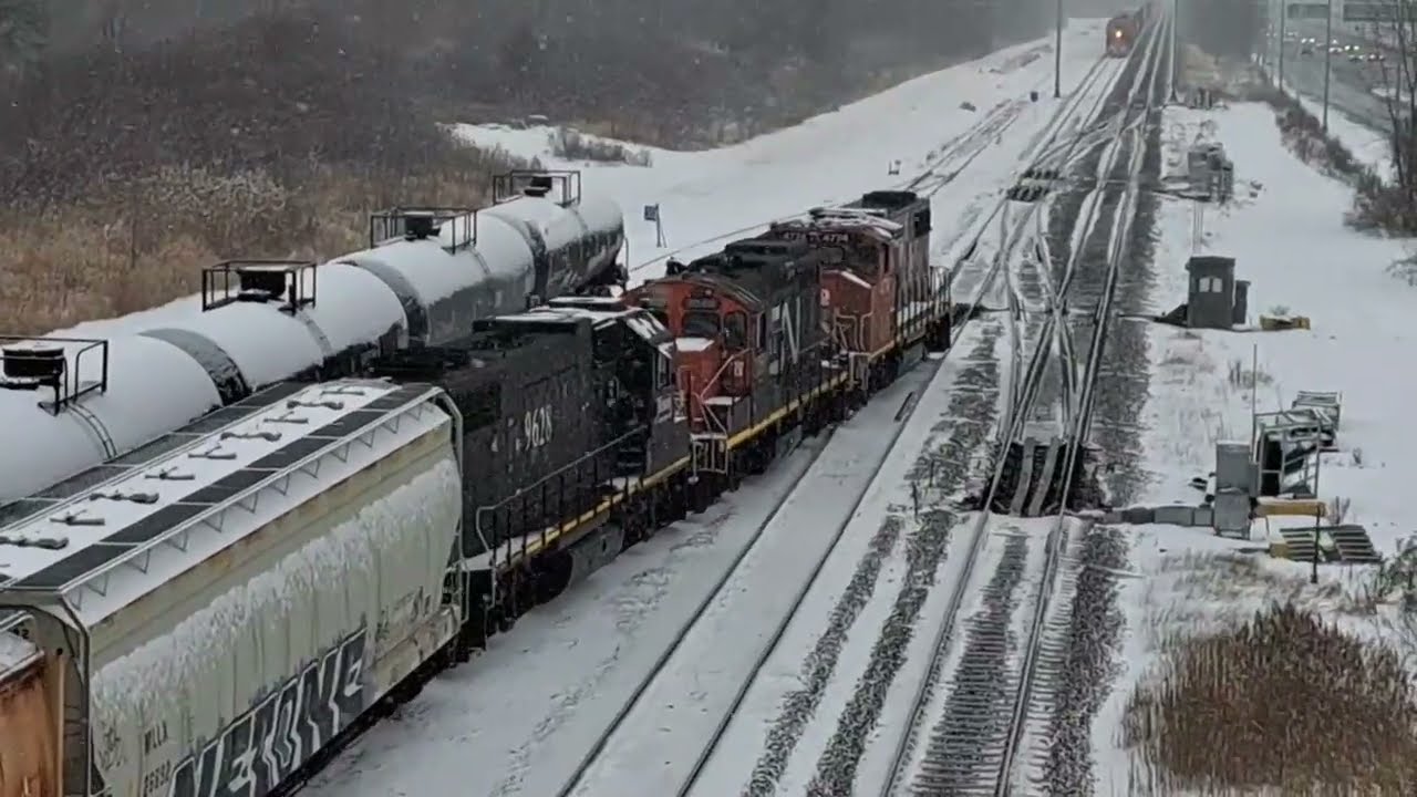 an amazing saturday of railfaning at southwark yard in the snow