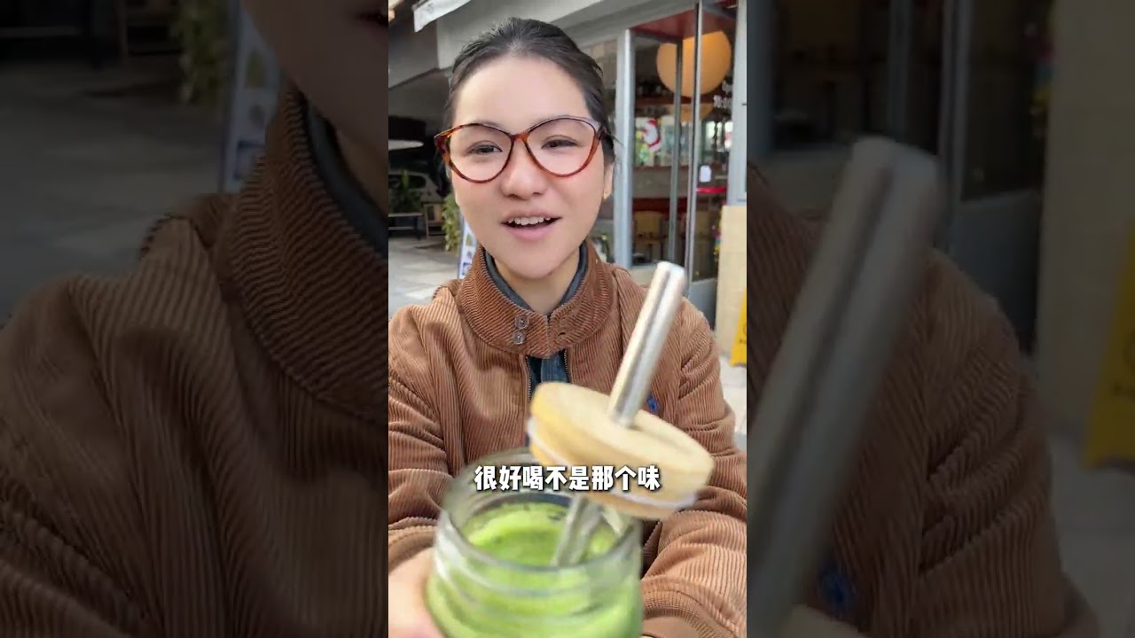 A vlog of the owners of four million-yuan nail salons in Changsha giving New Year gift