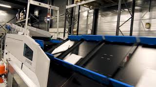 Equinox LR-sorter with automatic infeed - Parcel sorter