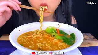 ASMR PHAN- RAMEN NOODLES SOFT BOIL EGGS AND BELLFLOWER ROOT KIMCHI MUKBANG BITES ONLY