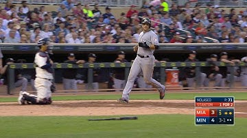 MIA@MIN: Stanton ties game on single to center