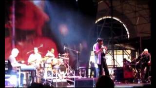 Video thumbnail of "AL JARREAU "Double face" - Greatest Hits Tour 2011 Serravalle  Italy (Deodato Al Jarreau Nicolosi)"