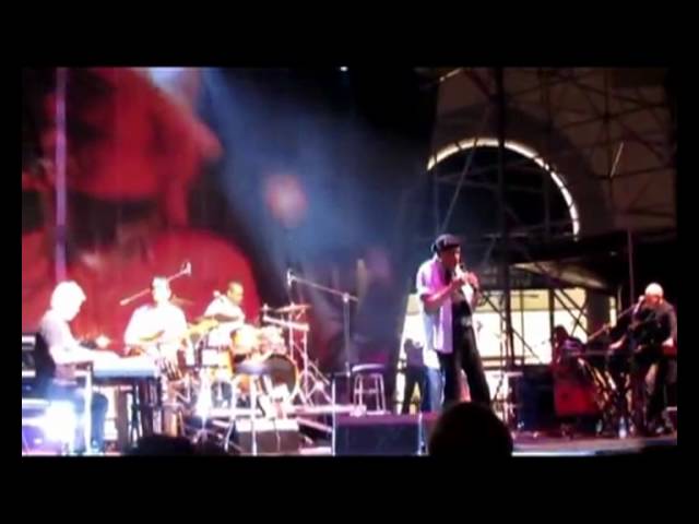 AL JARREAU "Double face" - Greatest Hits Tour 2011 Serravalle  Italy (Deodato Al Jarreau Nicolosi)