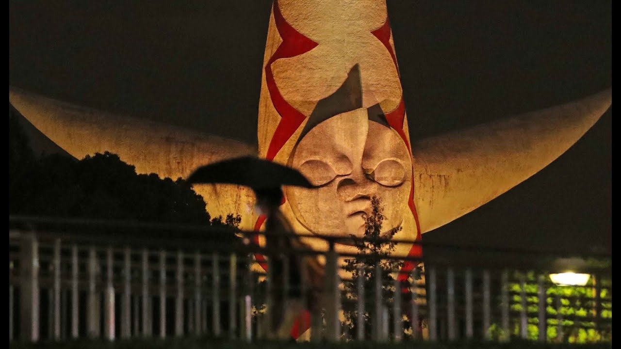 新型コロナ・大阪モデル 太陽の塔が黄色に - YouTube