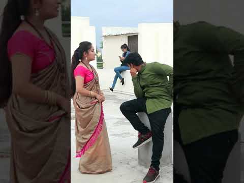 सामने वाली पडोसन और बिवी..😁😁 |Gunjan Giri | pati patni video