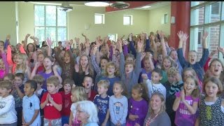 Montessori Community School receives News 2 Cool School award