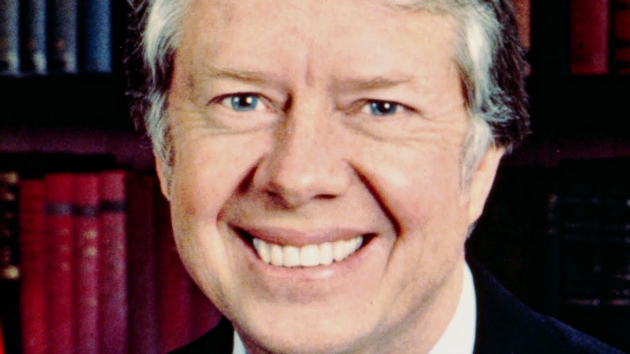 File:Jimmy Carter in boat chasing away swimming rabbit, Plains, Georgia -  19790420 (rabbit).jpg - Wikipedia