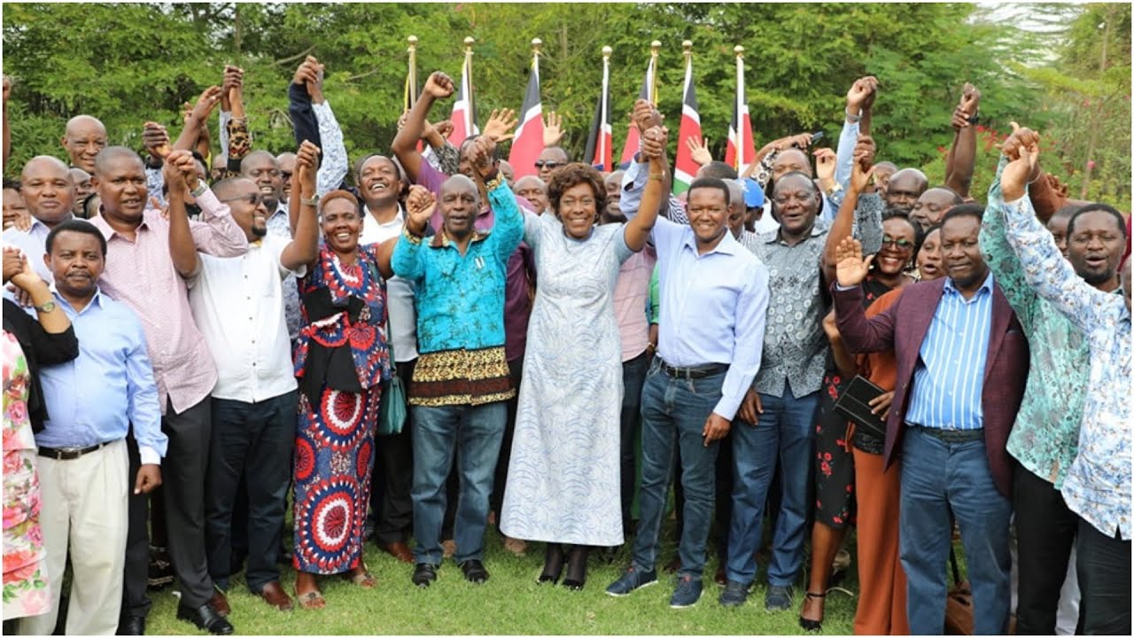 UKAMBANI SEALED!! AZIMIO TOSHA! RAILA'S BIG WIN AS UKAMBANI GOVERNORS & PROFESSIONALS ENDORSE AZIMIO