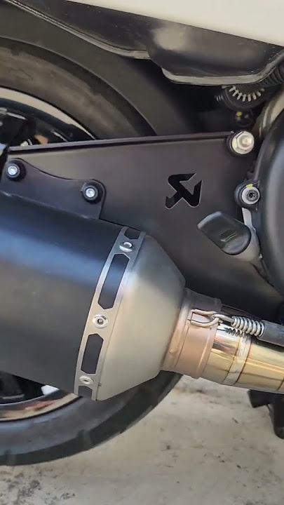 My Vespa Sprint in Akrapovic exhaust. #vespa #sprints150 #akrapovicexhaust #titaniumheader #exhaust