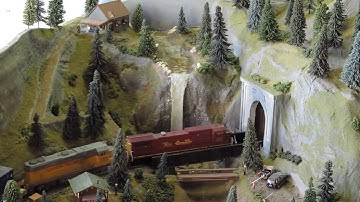 HO DCC Layout - Inter-modal/Freight through mountains - AMAZING HO Layout😲