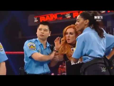  Ronda Rousey, Becky Lynch et Charlotte Flair sont arrêtés: : Raw , 1 Avril 2019 VF